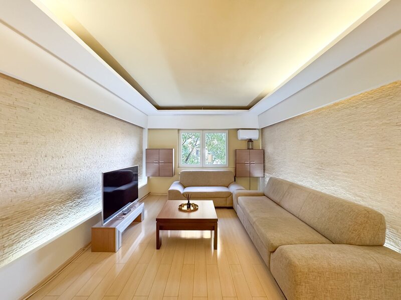 Anastasie Panu, apartament 3 camere 90 mp, centrala, aer conditionat.