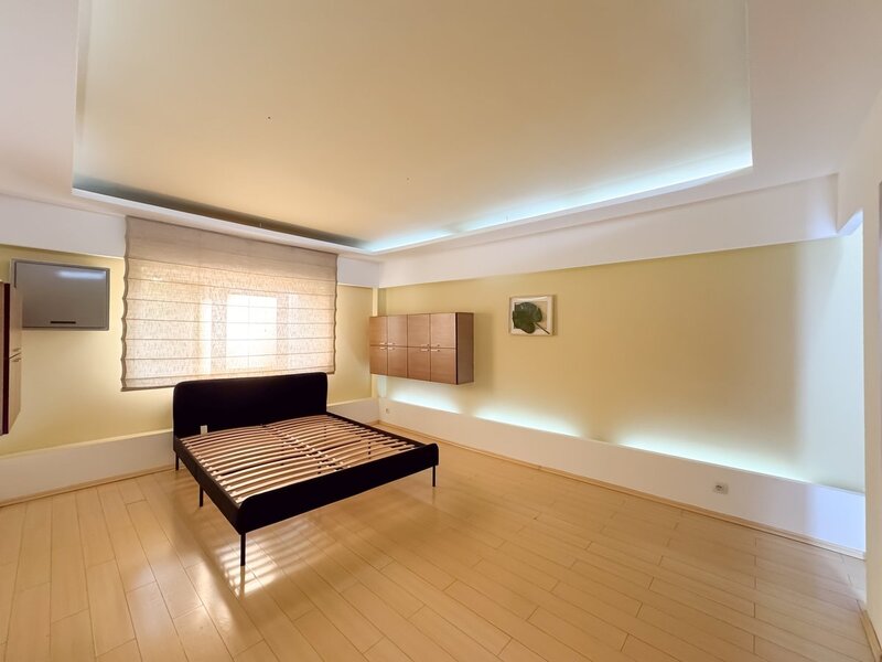 Anastasie Panu, apartament 3 camere 90 mp, centrala, aer conditionat.