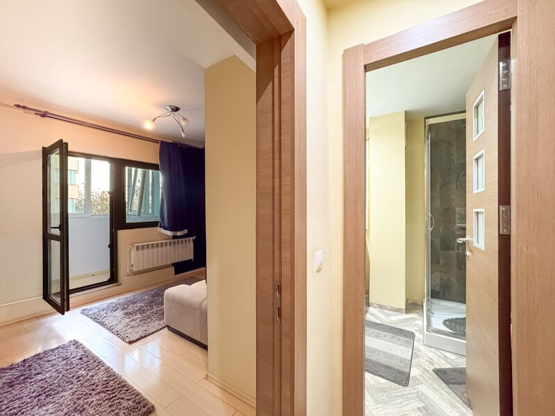 Anastasie Panu, apartament 3 camere 90 mp, centrala, aer conditionat.